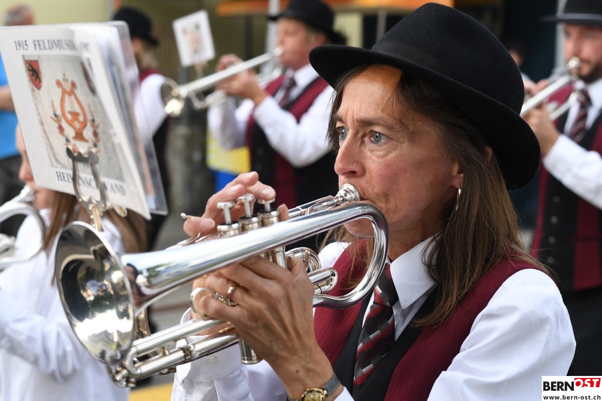 Marschmusikparade An Der Dorfchilbi Bleiken