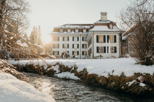 schlosshuenigen-hotel-emmental-winter-5.jpg