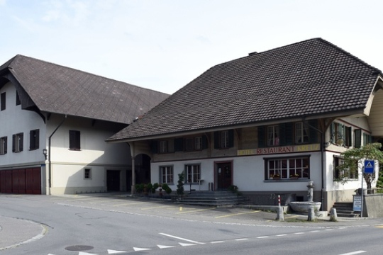 In der Schlacht am Grauholz am 5. Mrz 1798 stellten sich bernische Truppen unter dem Die Verteidiger Berns leisteten, in einem ersten Treffen bei Fraubrunnen und anschliessend im Im Glauben, General Karl Ludwig von Erlach habe Bern verraten, wurde er von verzweifelten Bauern bei Wichtrach erschlagen. Schlacht am Grauholz Wikipedia